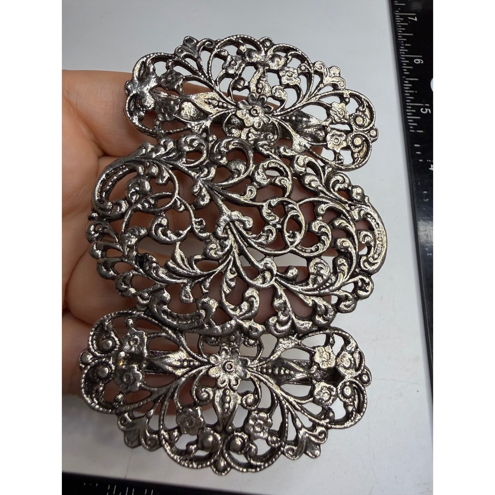 Silver Tone Filigree Floral Scrollwork Triple Medallion Belt Buckle Antique Look